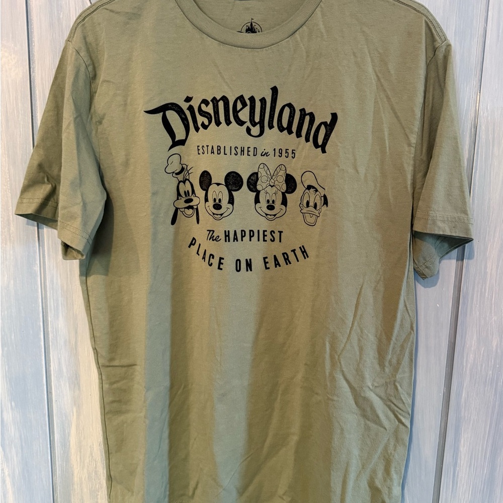 Disneyland Graphic T-Shirt